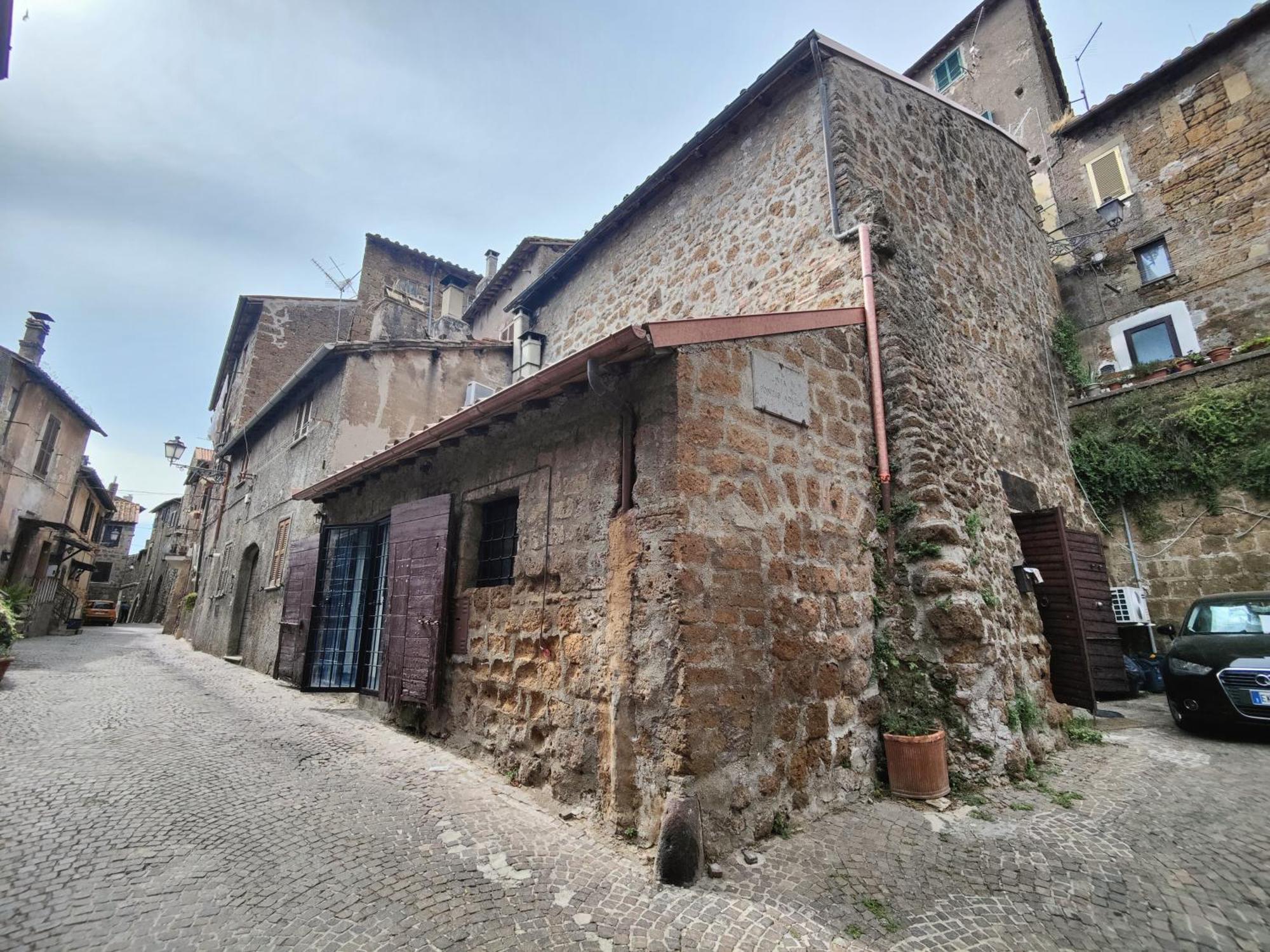 Maison della Cattedrale Sutri Esterno foto