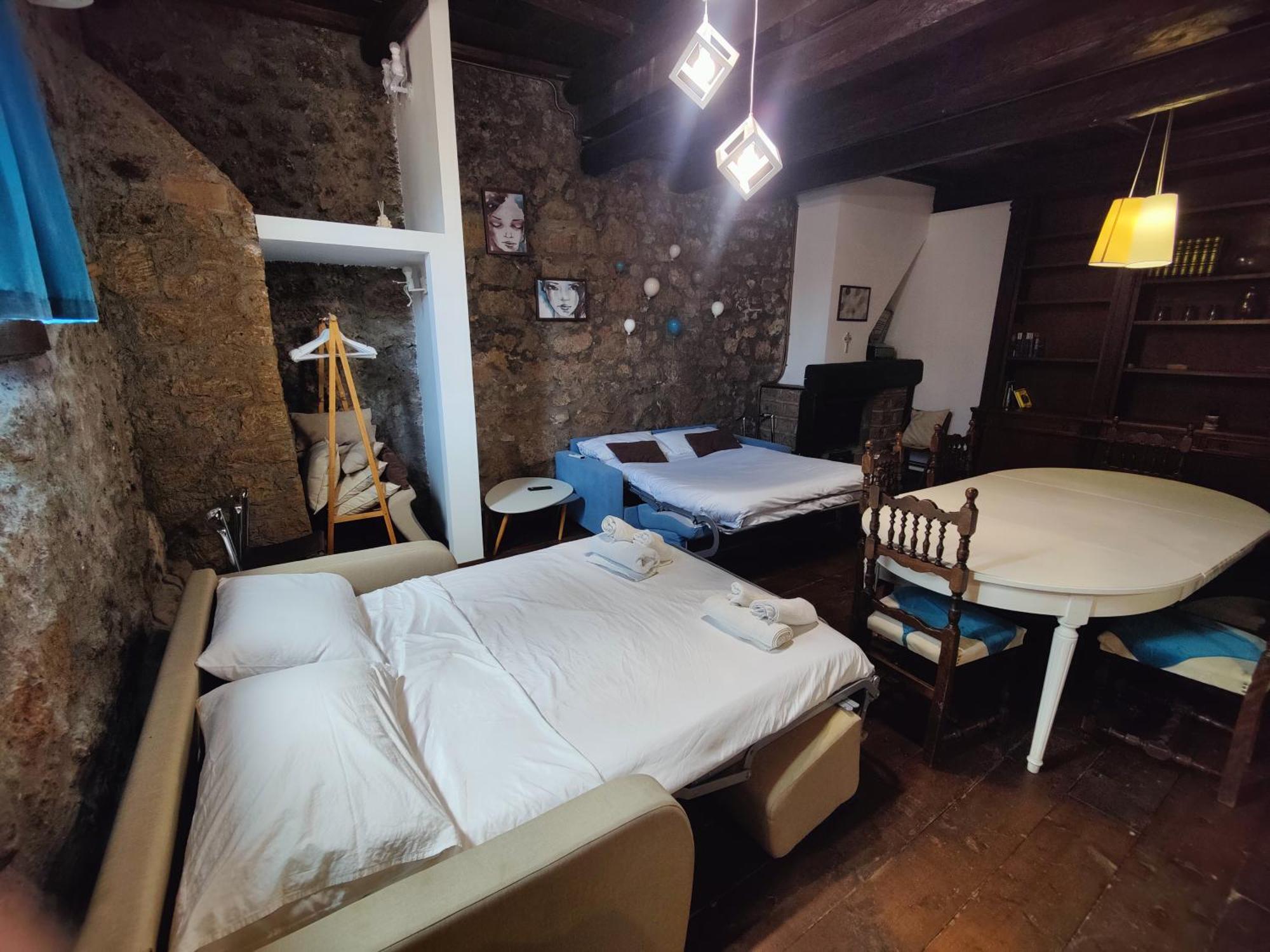Maison della Cattedrale Sutri Esterno foto