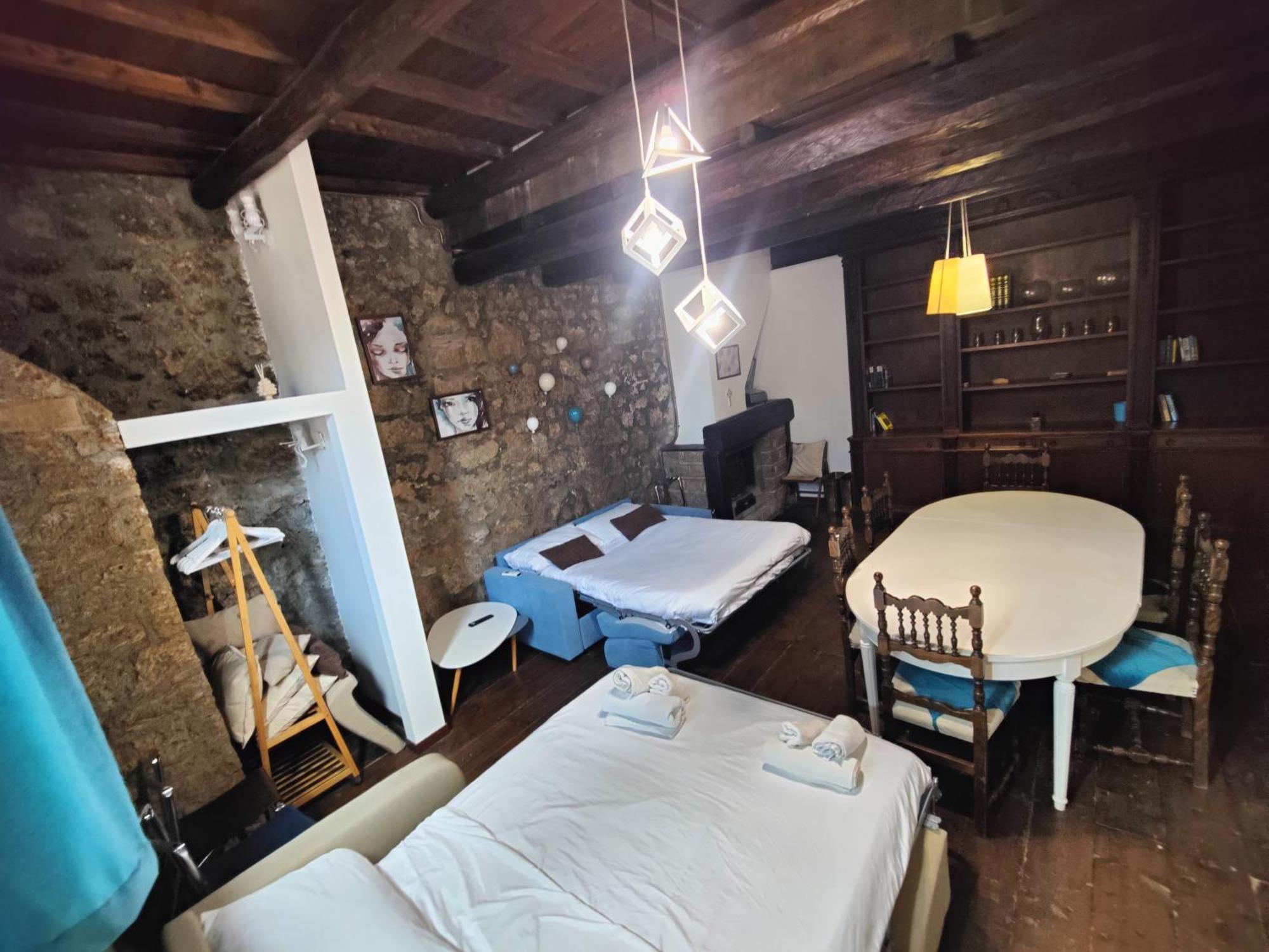 Maison della Cattedrale Sutri Esterno foto