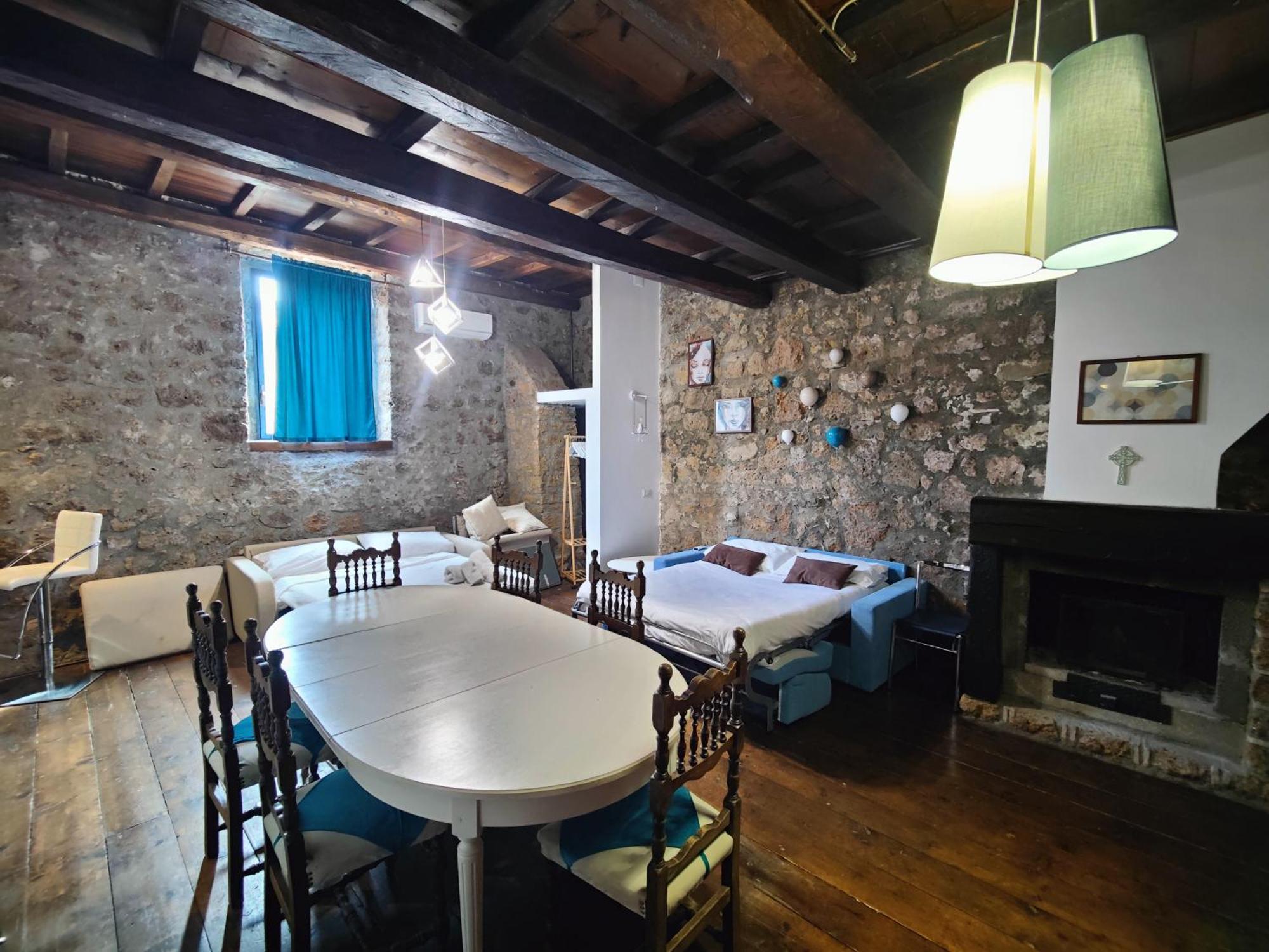 Maison della Cattedrale Sutri Esterno foto