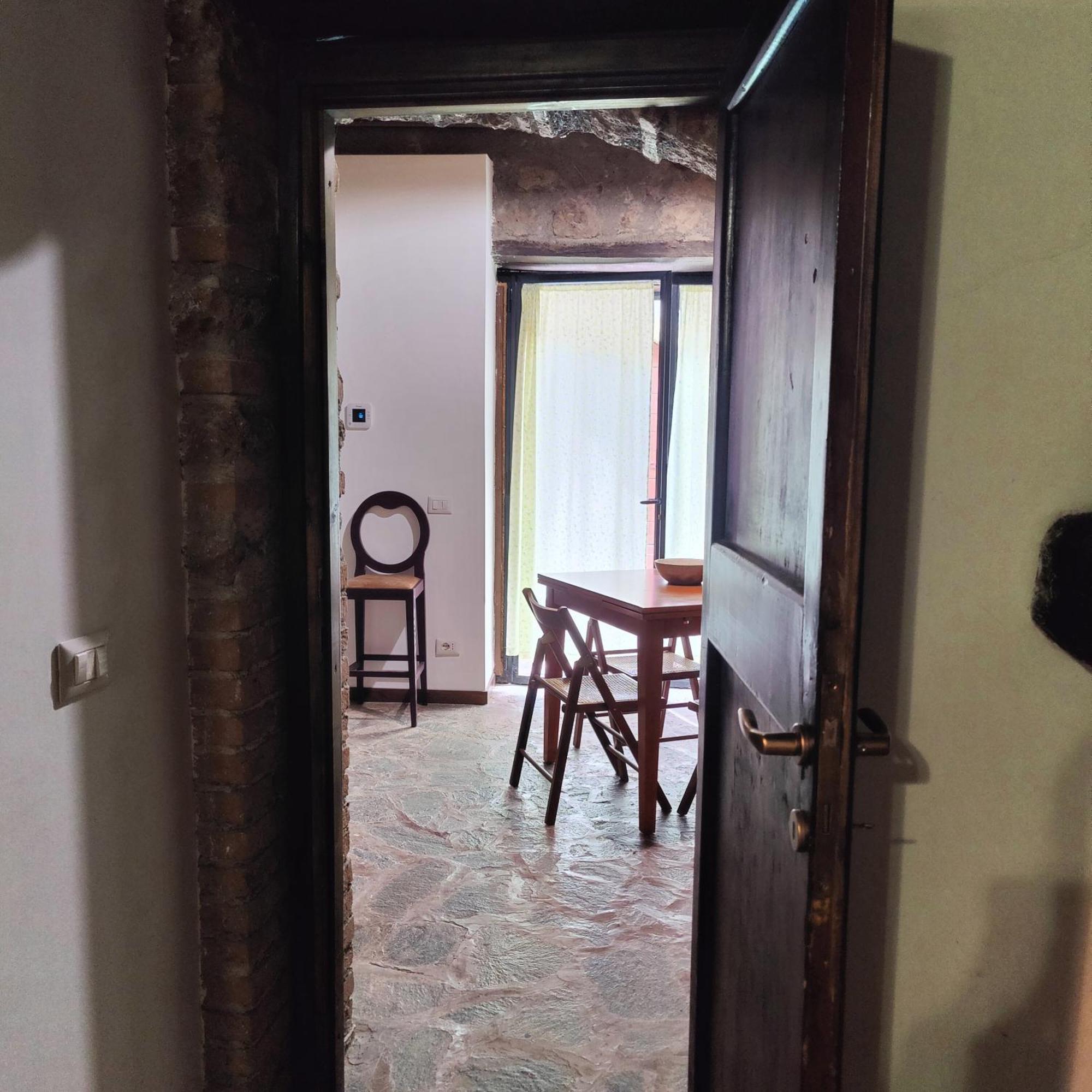 Maison della Cattedrale Sutri Esterno foto
