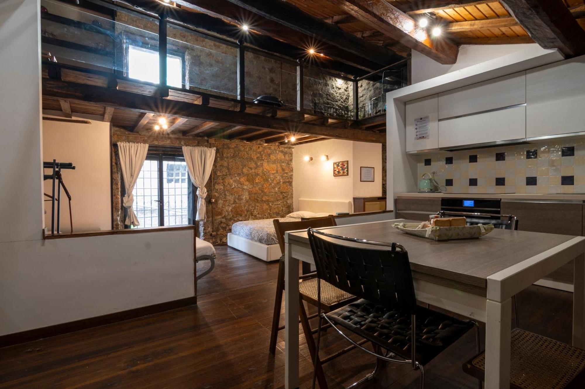 Maison della Cattedrale Sutri Esterno foto