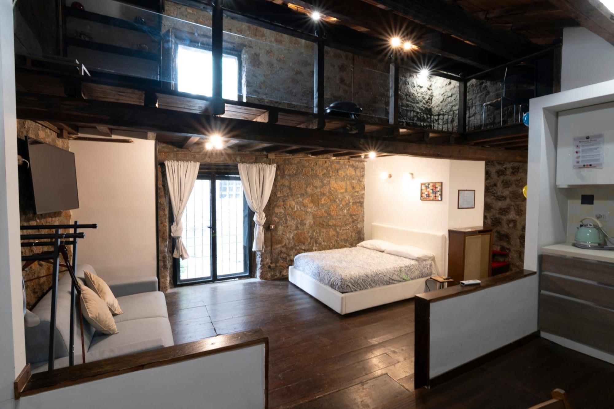Maison della Cattedrale Sutri Esterno foto